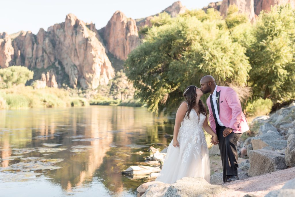 Intimate Wedding at Saguaro Lake