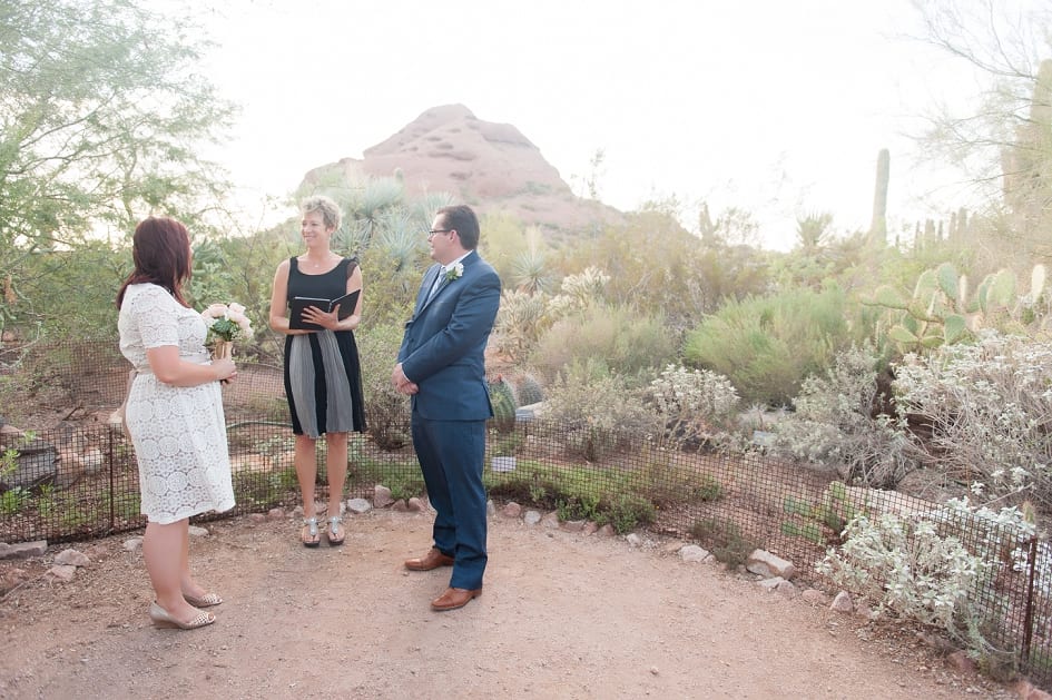 Desert Botanical Garden Wedding Photographers-07